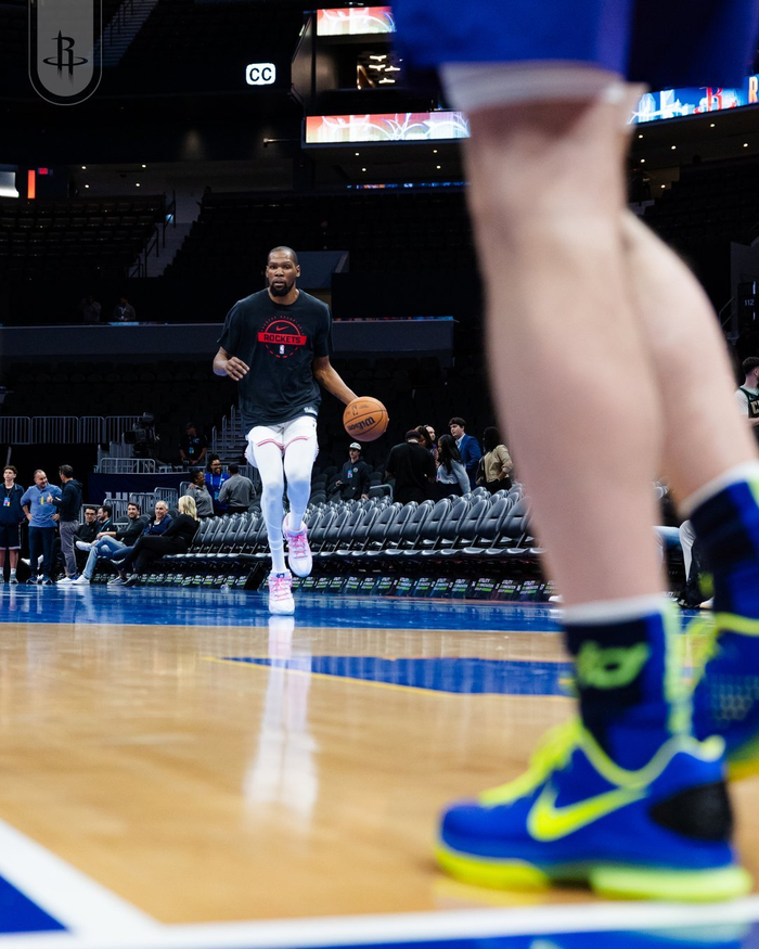 ayx关于从西汉姆围绕NBA总决赛完成体检到风云突变亚特兰大转会期再遭质疑，夏洛特黄蜂赛前单刀错失的信息